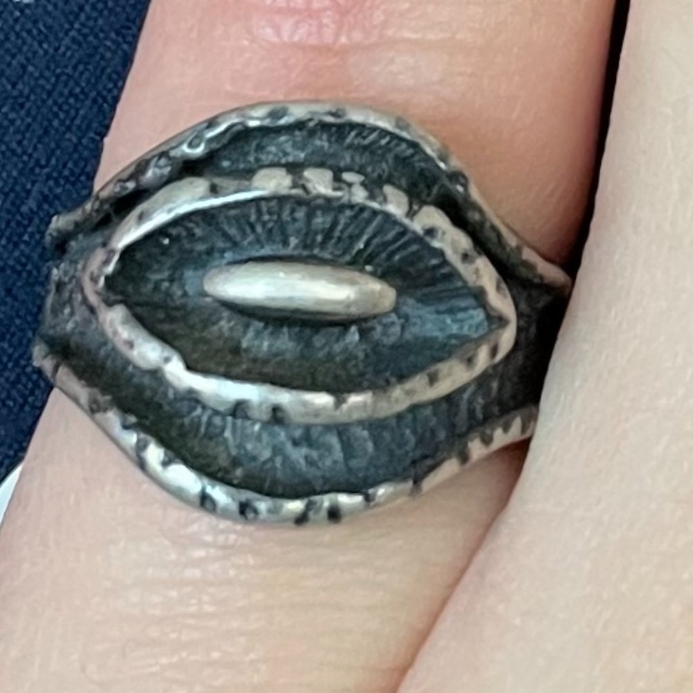 Vintage Handmade Modernist Sterling Silver Ring